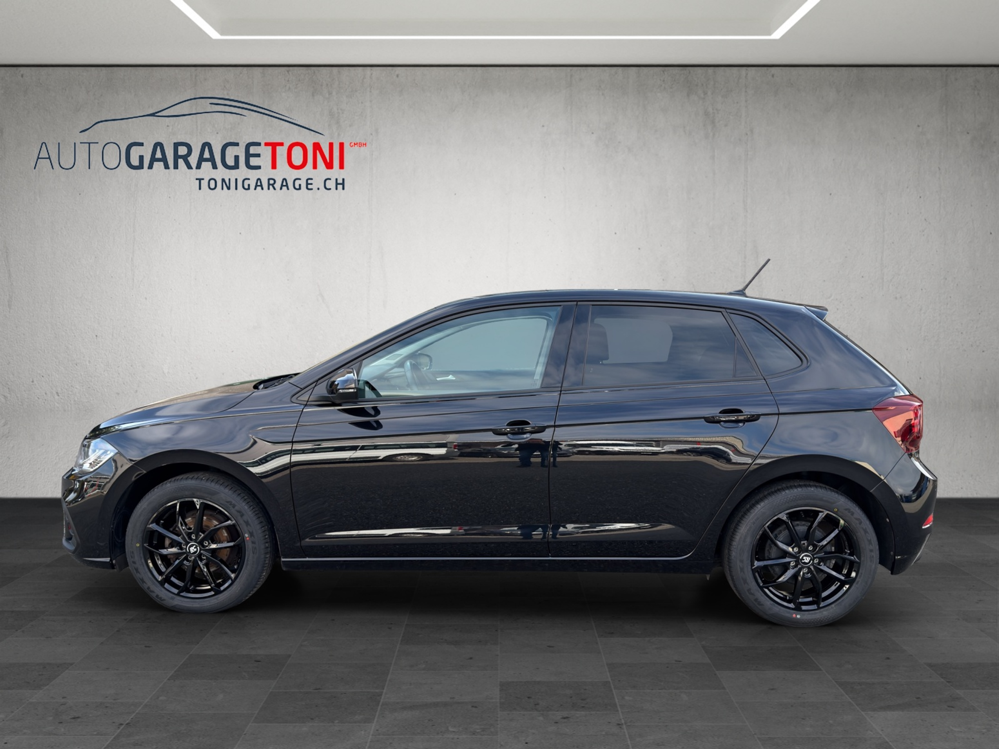 listing desktop thumbnail image 3