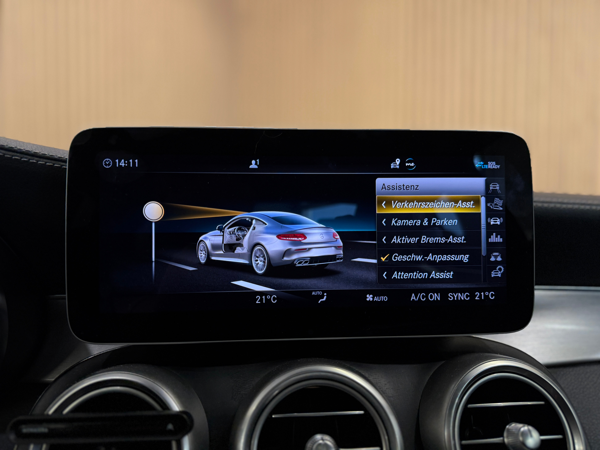 listing desktop thumbnail image 18