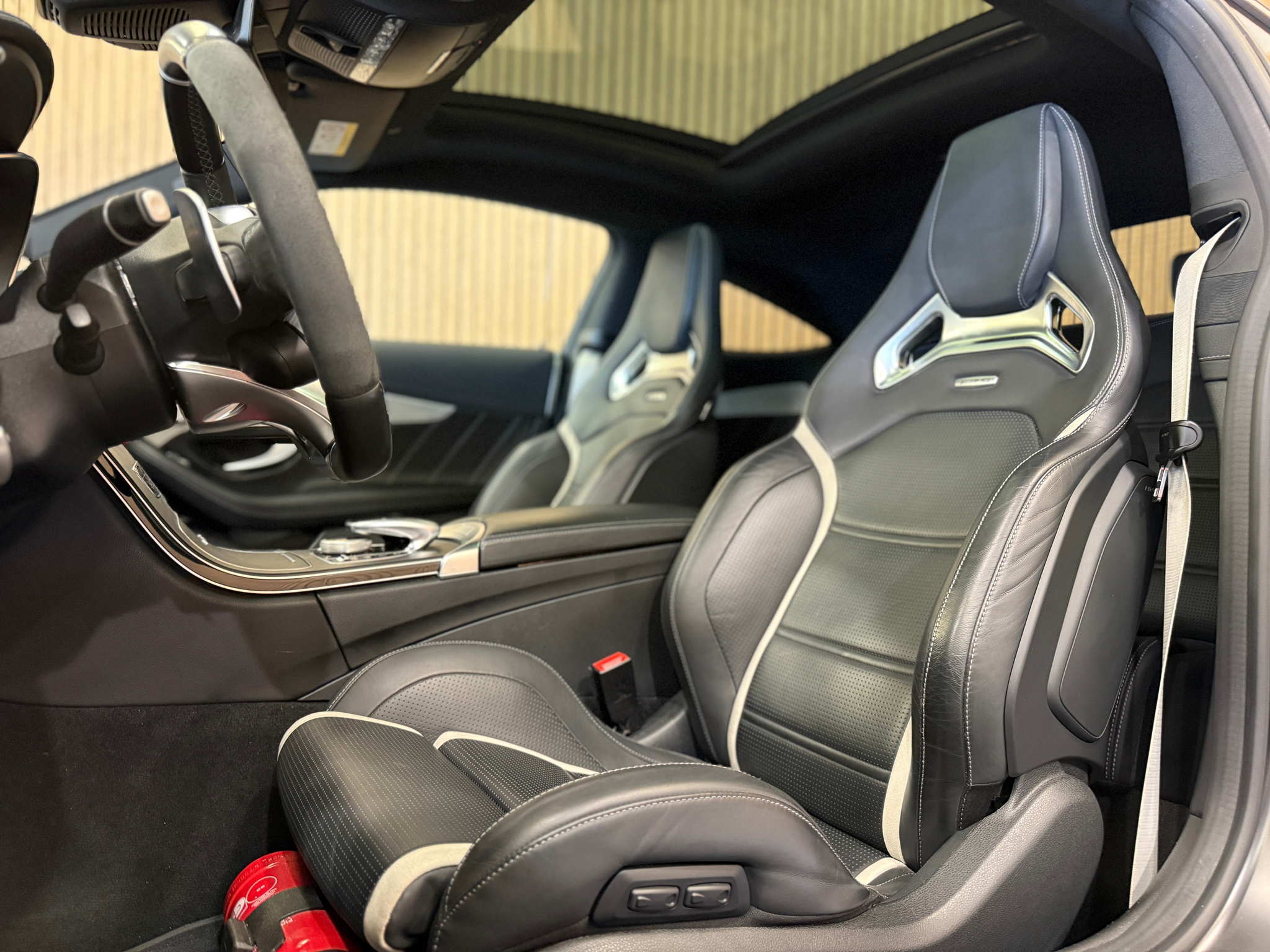 listing desktop thumbnail image 23