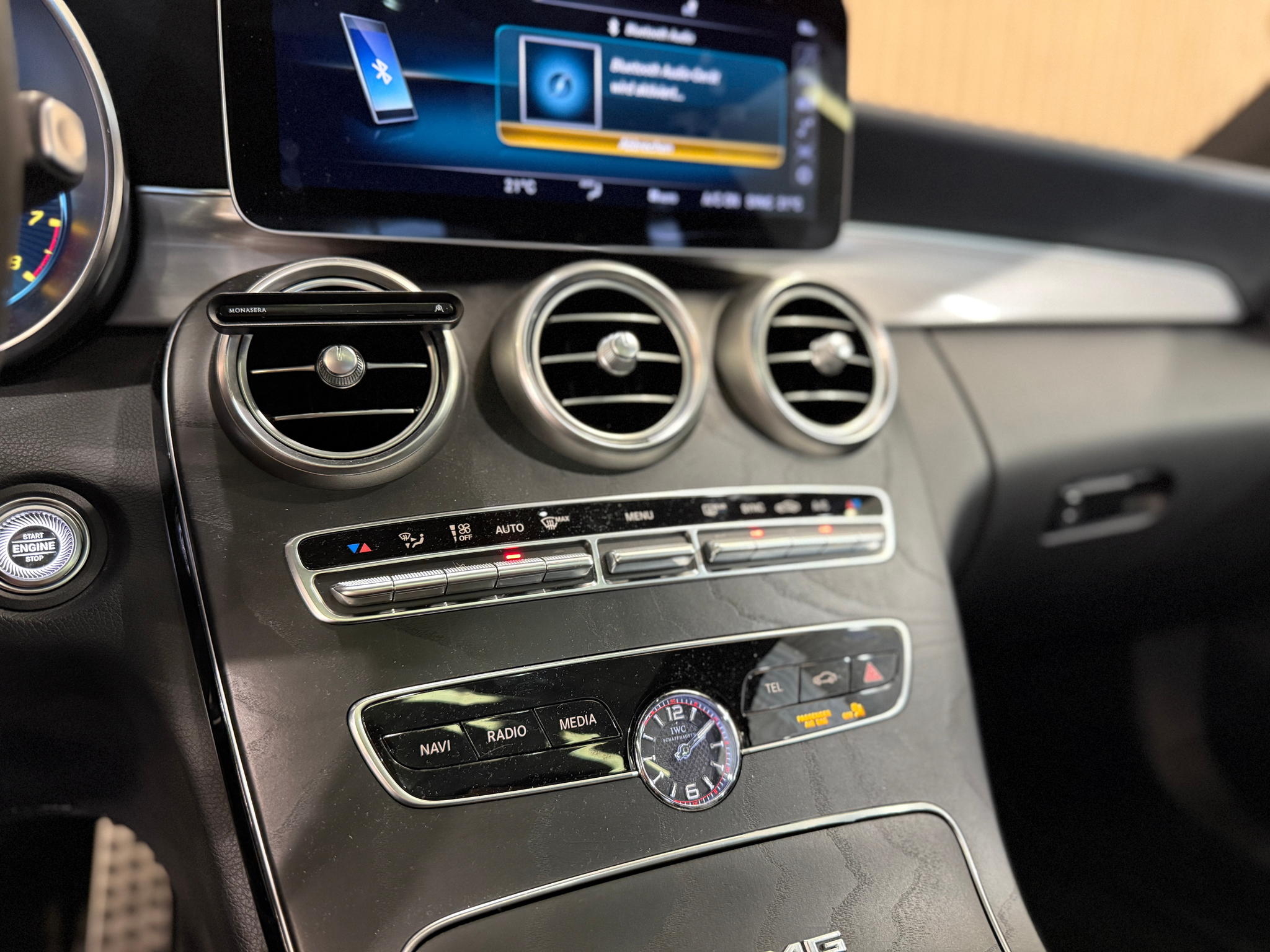 listing desktop thumbnail image 10