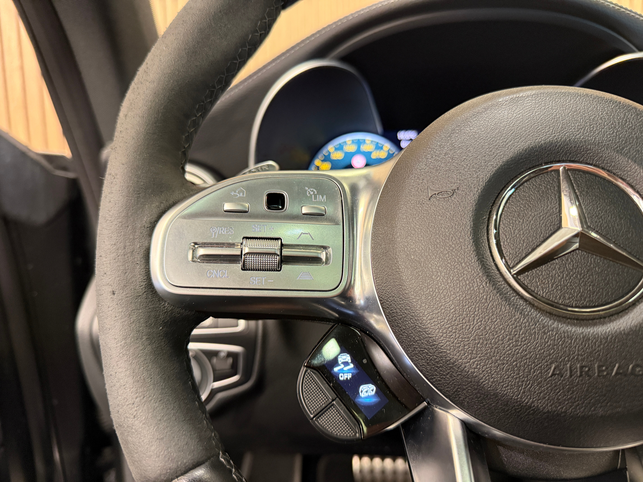 listing desktop thumbnail image 12