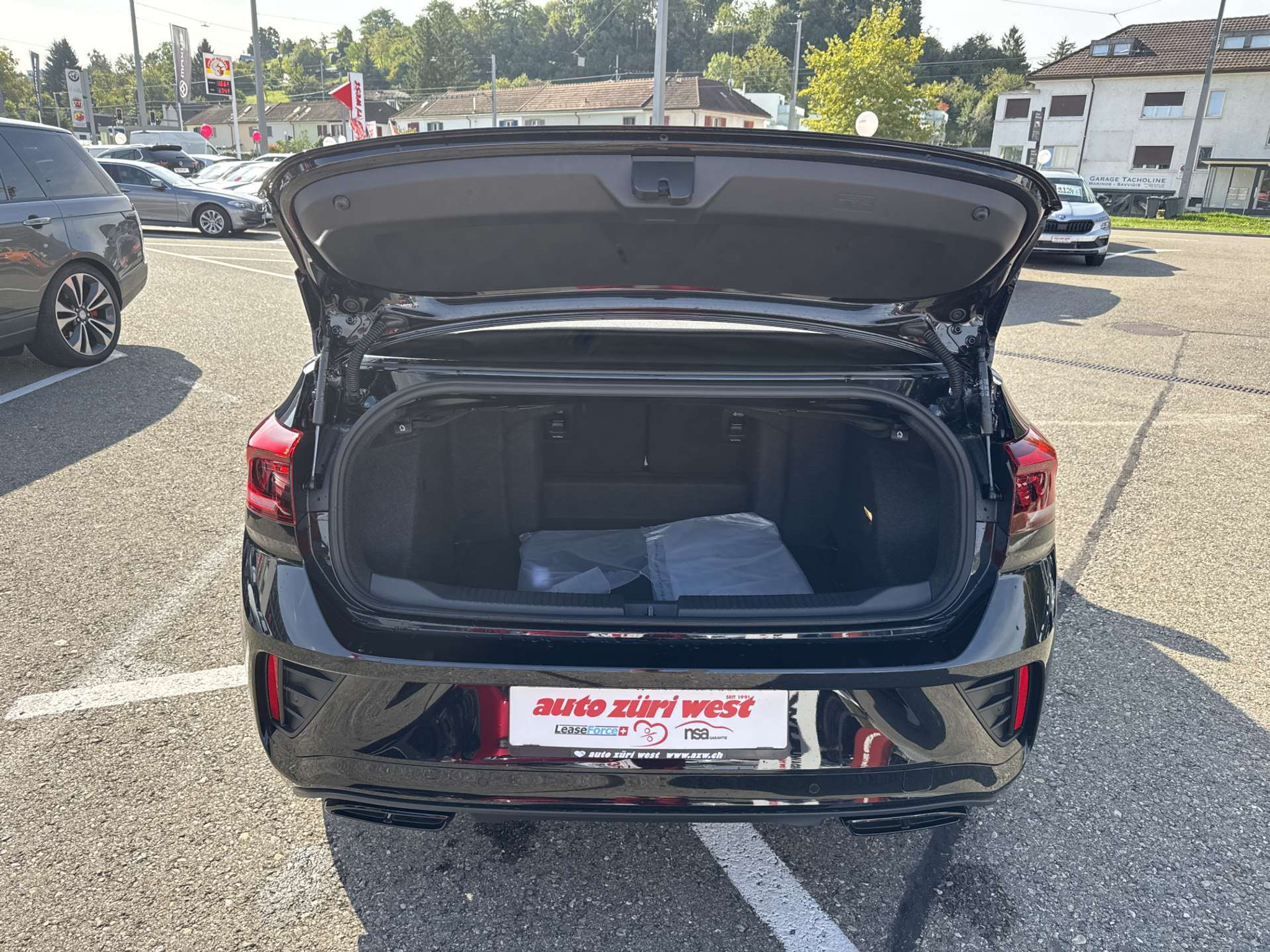 listing desktop thumbnail image 7