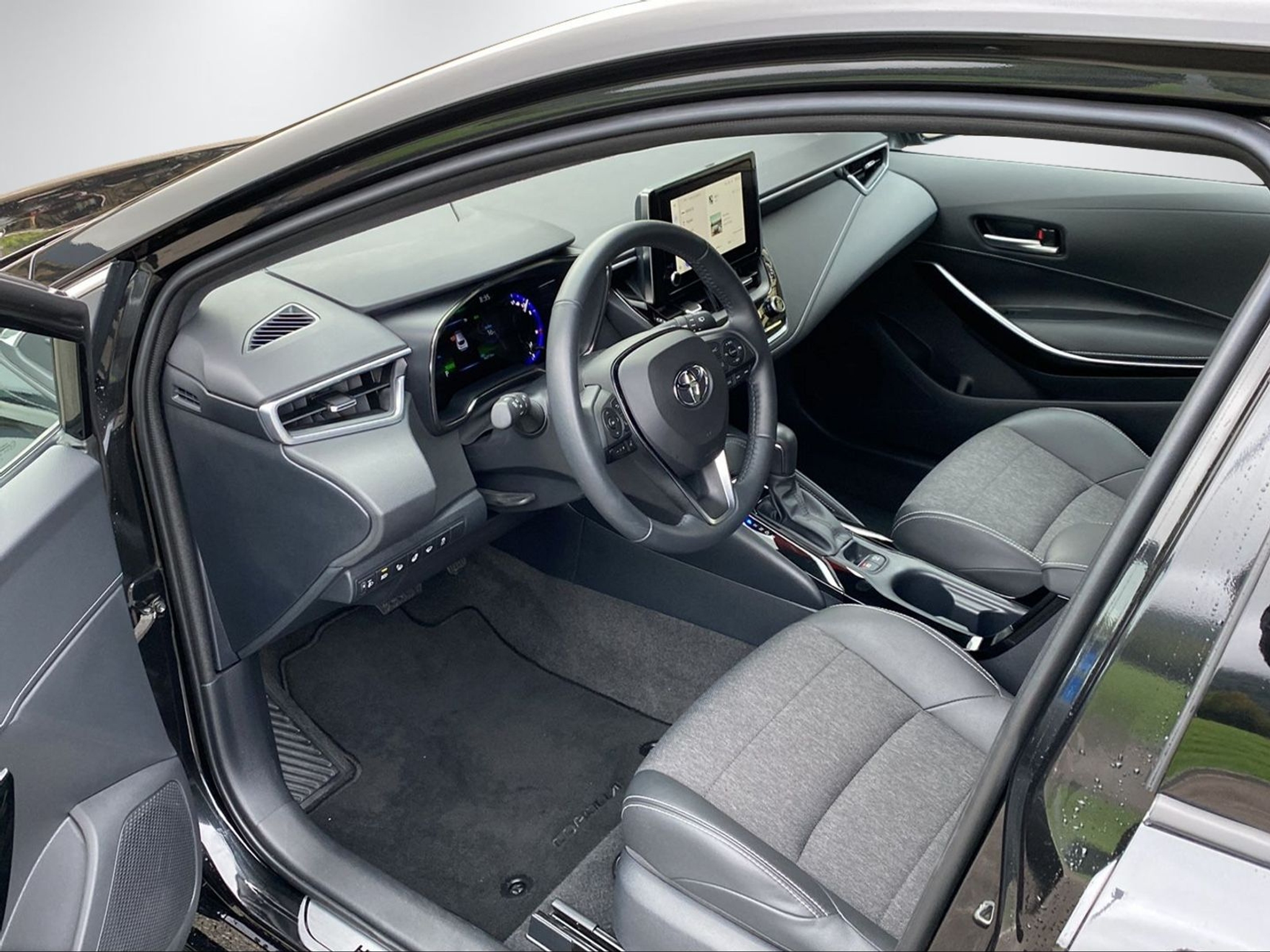 listing desktop thumbnail image 13