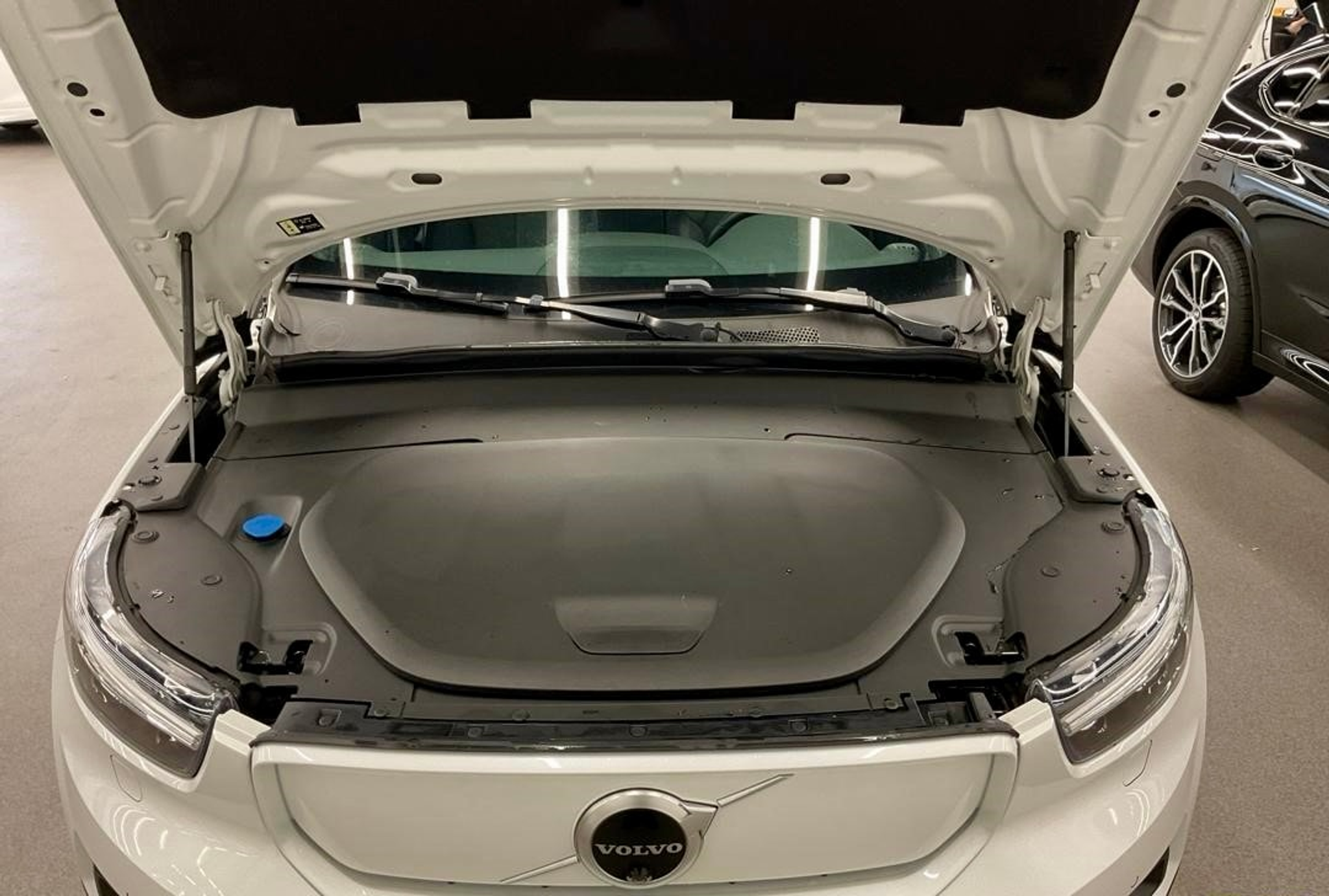 listing desktop thumbnail image 4