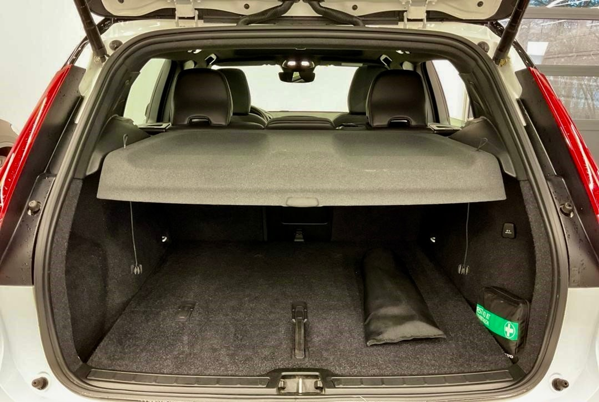 listing desktop thumbnail image 5