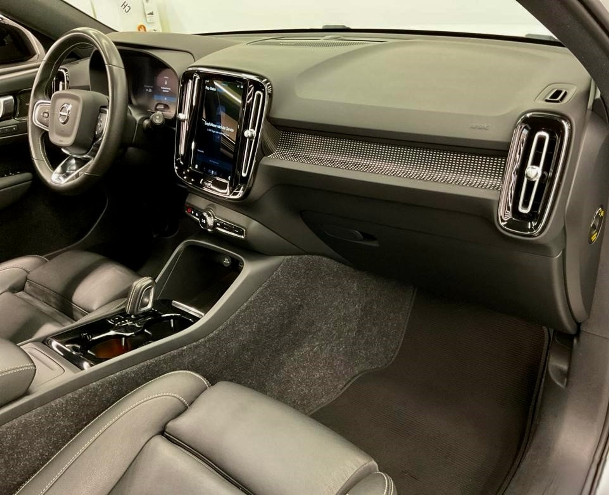 listing desktop thumbnail image 8