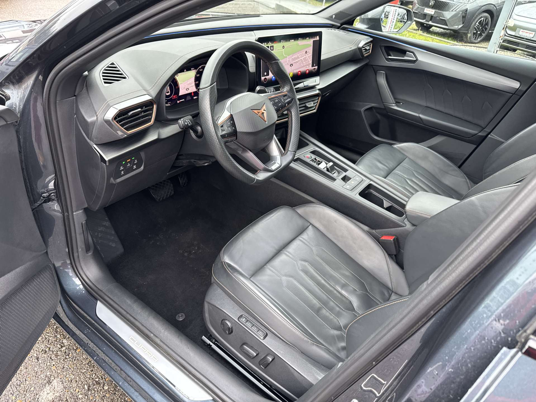 listing desktop thumbnail image 5