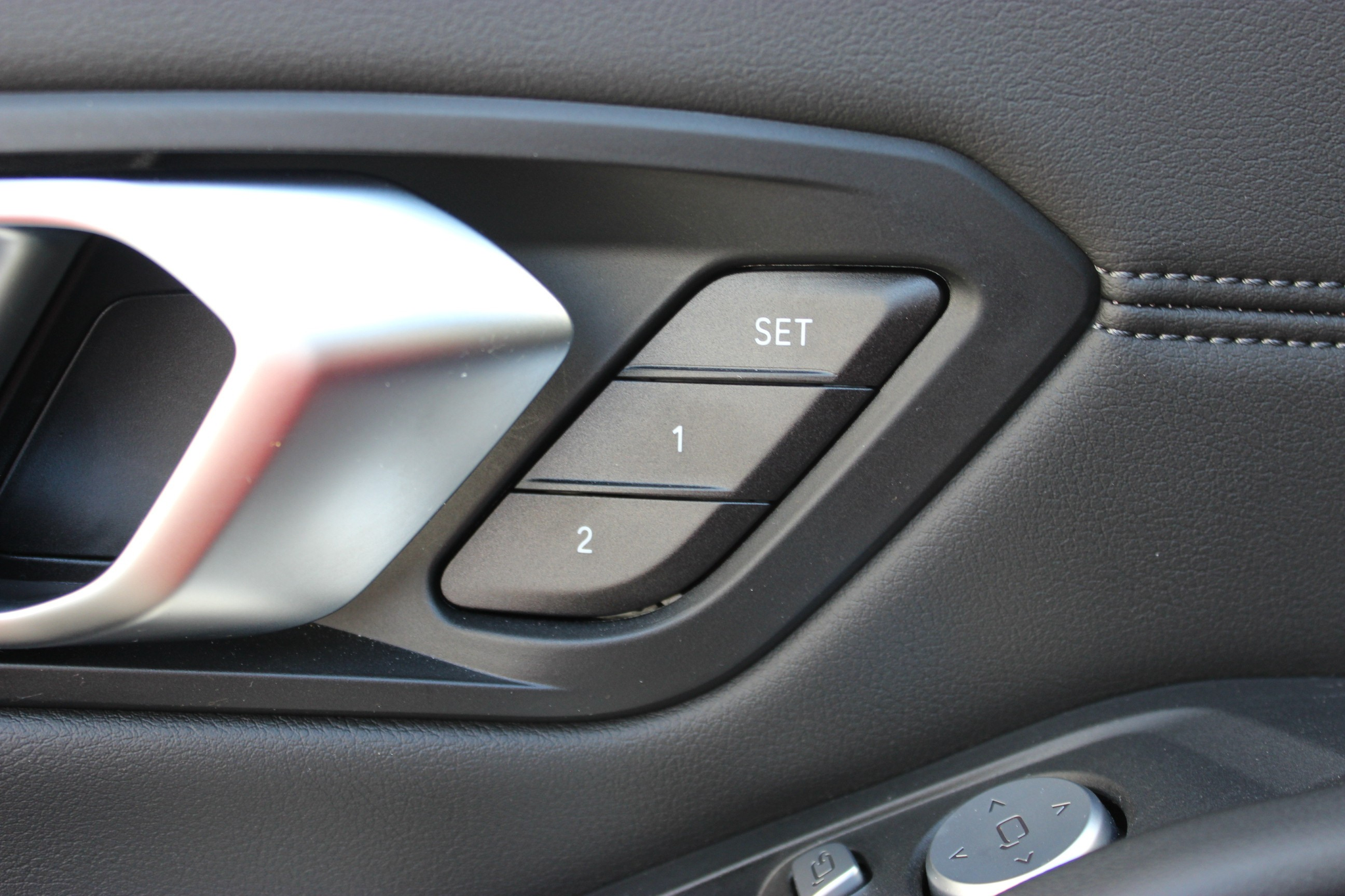 listing desktop thumbnail image 10