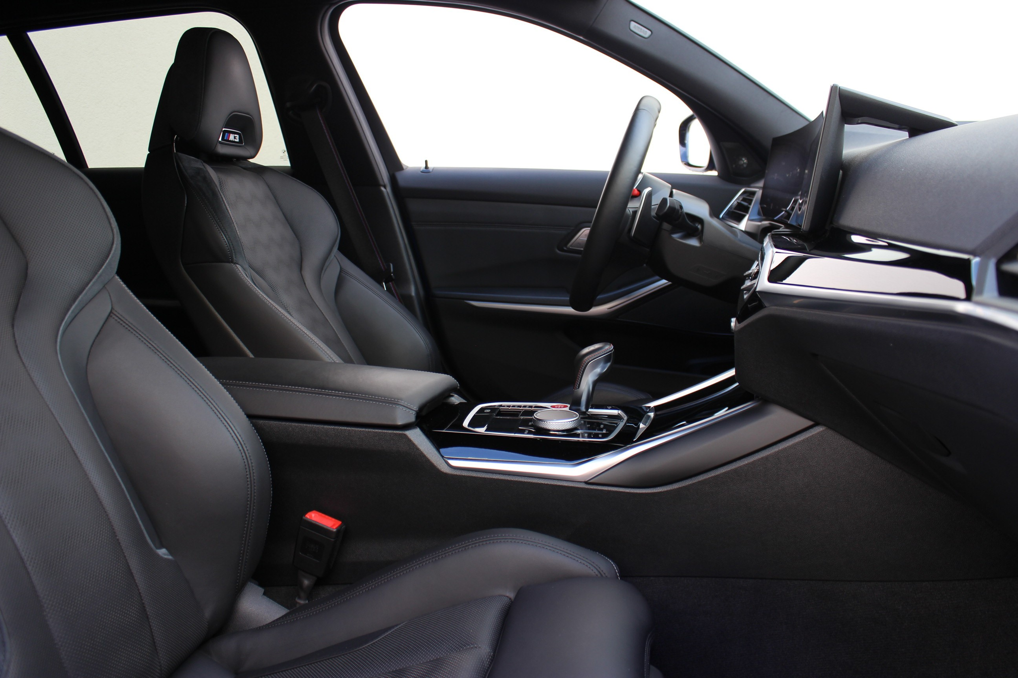 listing desktop thumbnail image 3