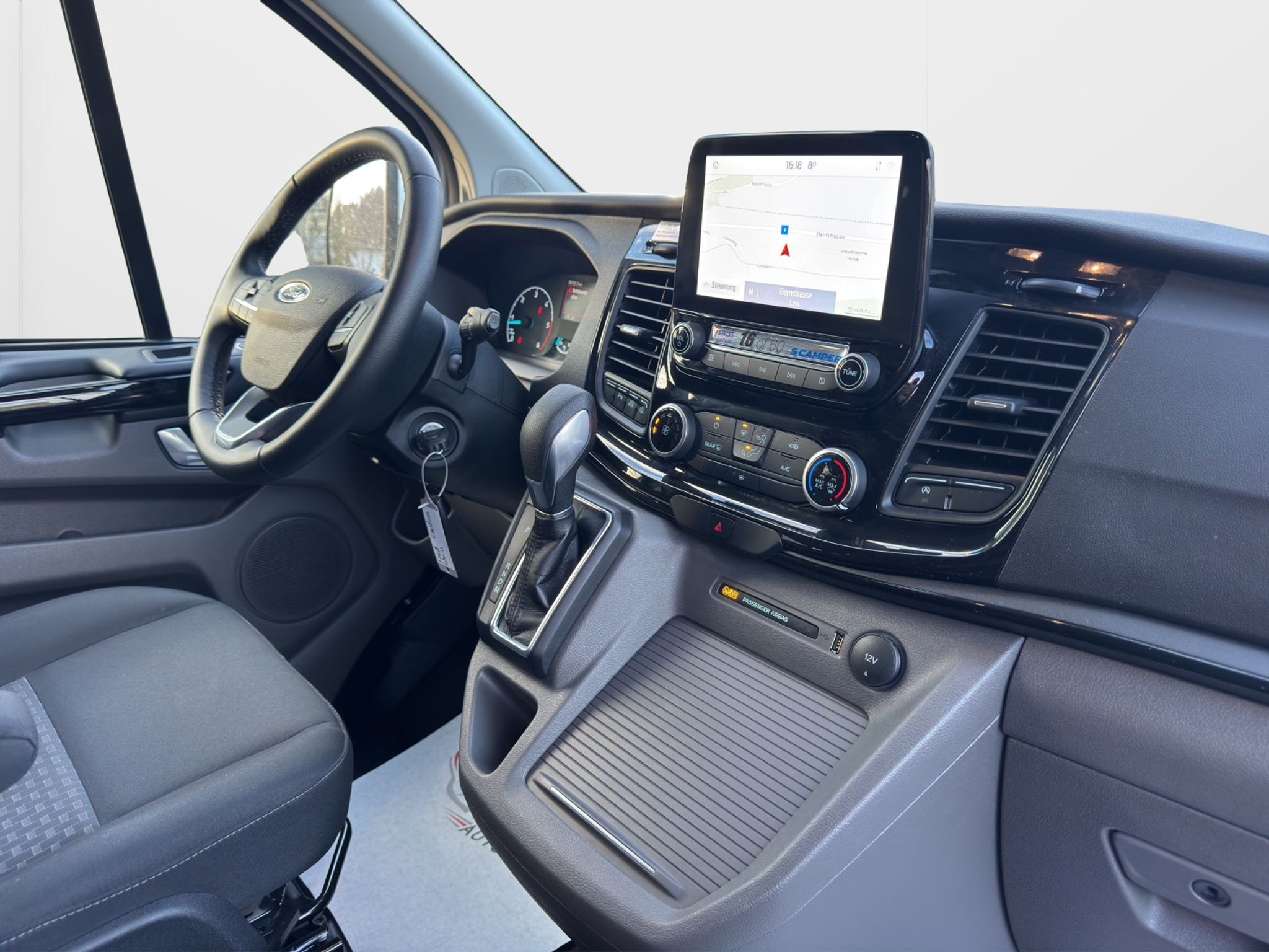 listing desktop thumbnail image 12