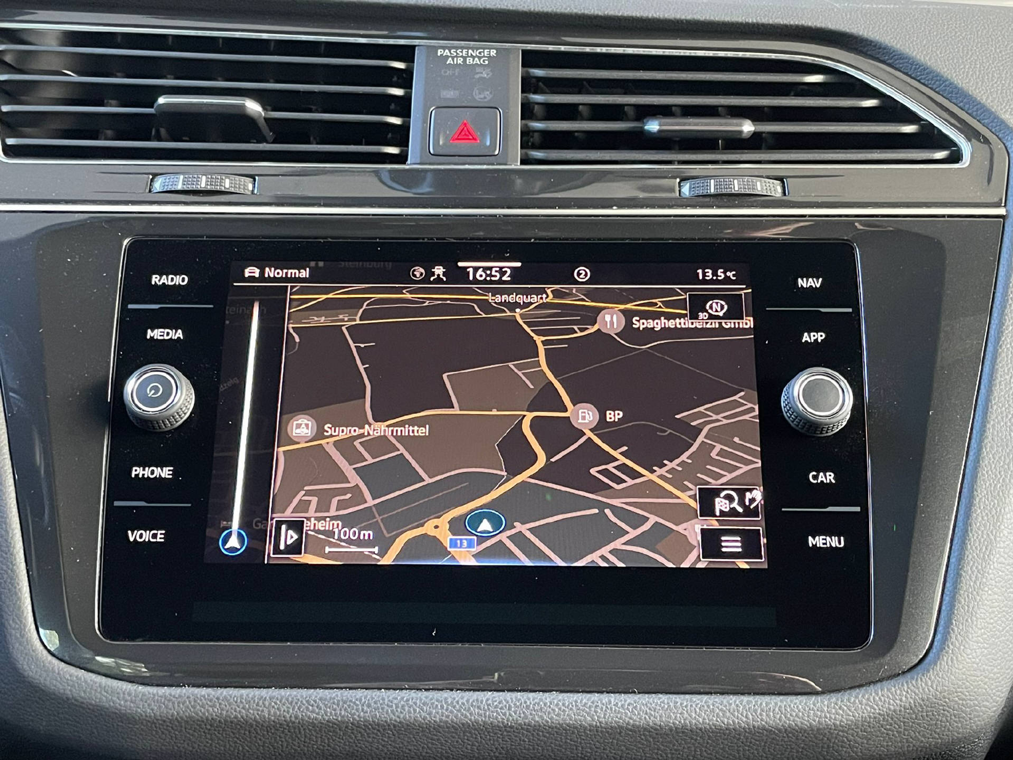 listing desktop thumbnail image 11