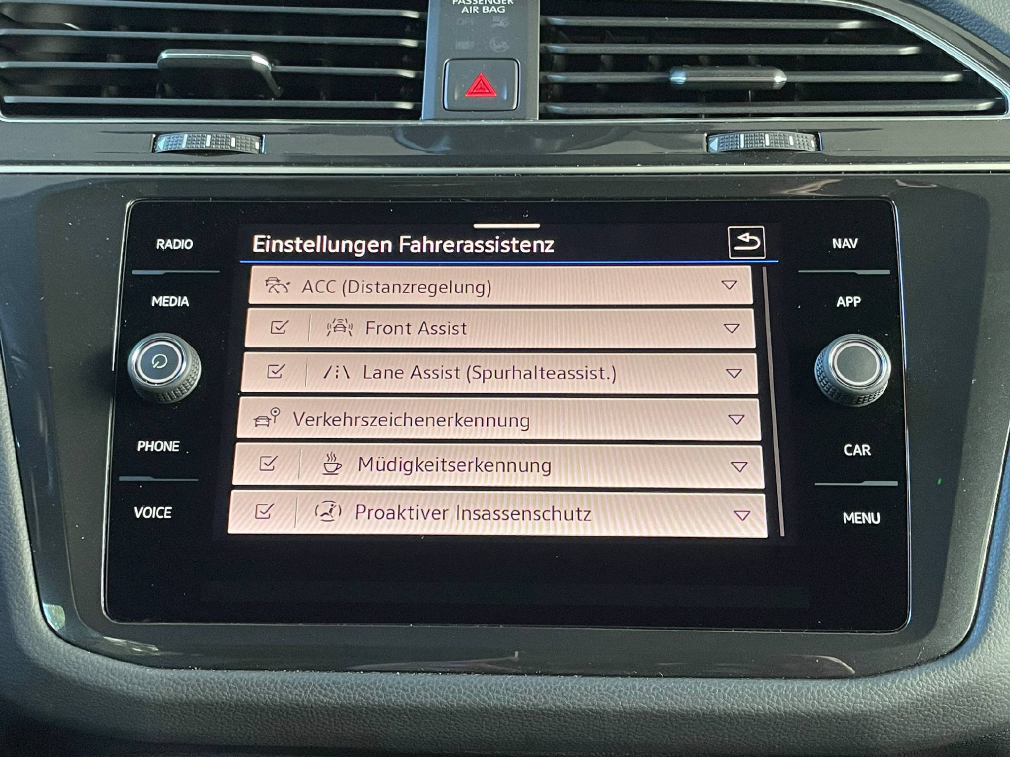 listing desktop thumbnail image 13