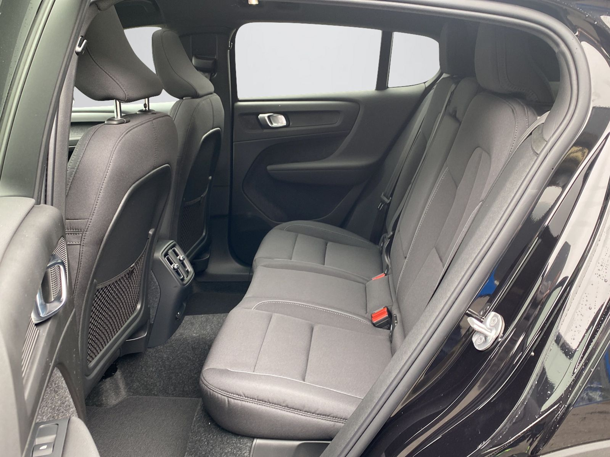 listing desktop thumbnail image 10