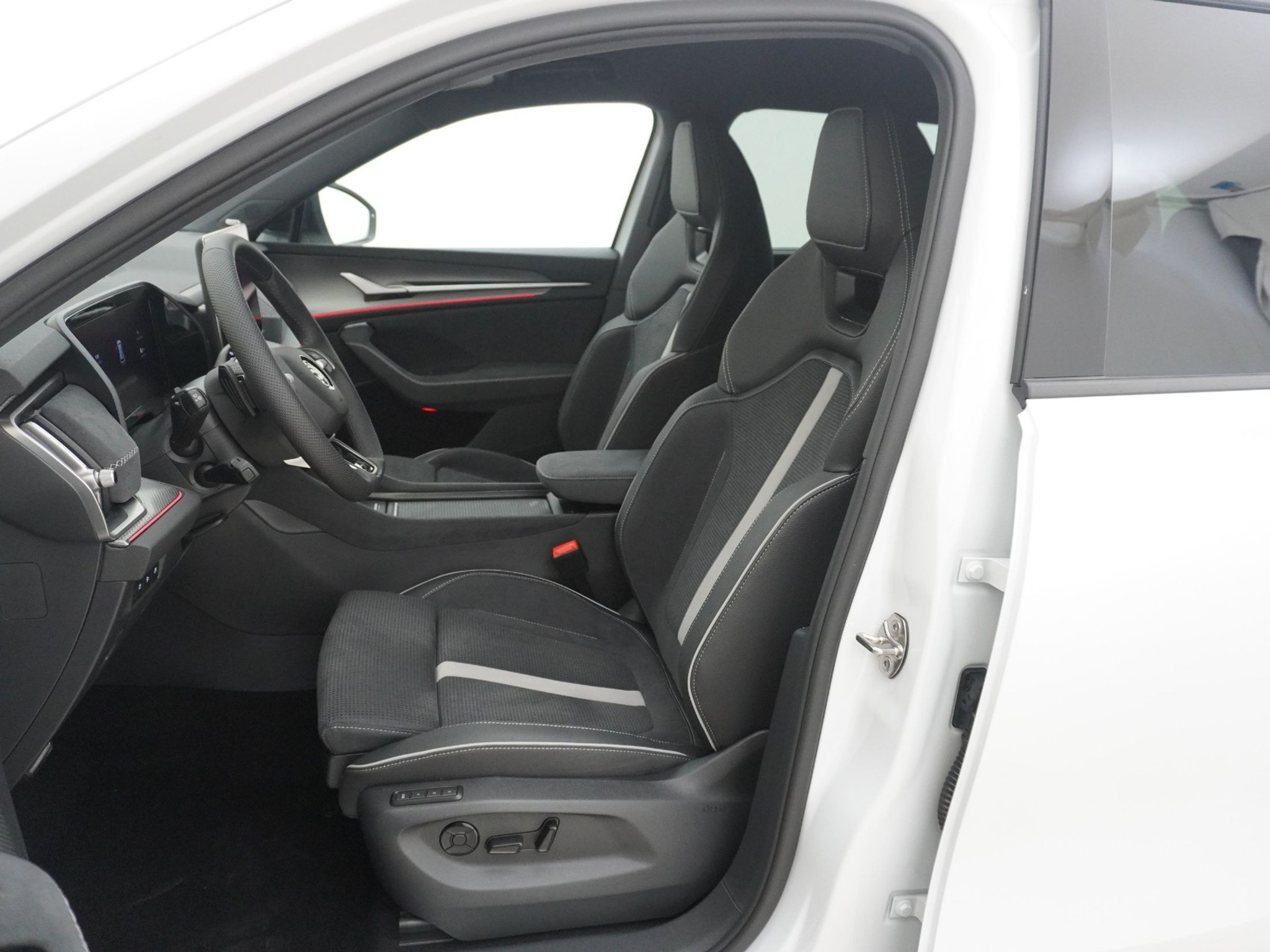 listing desktop thumbnail image 13