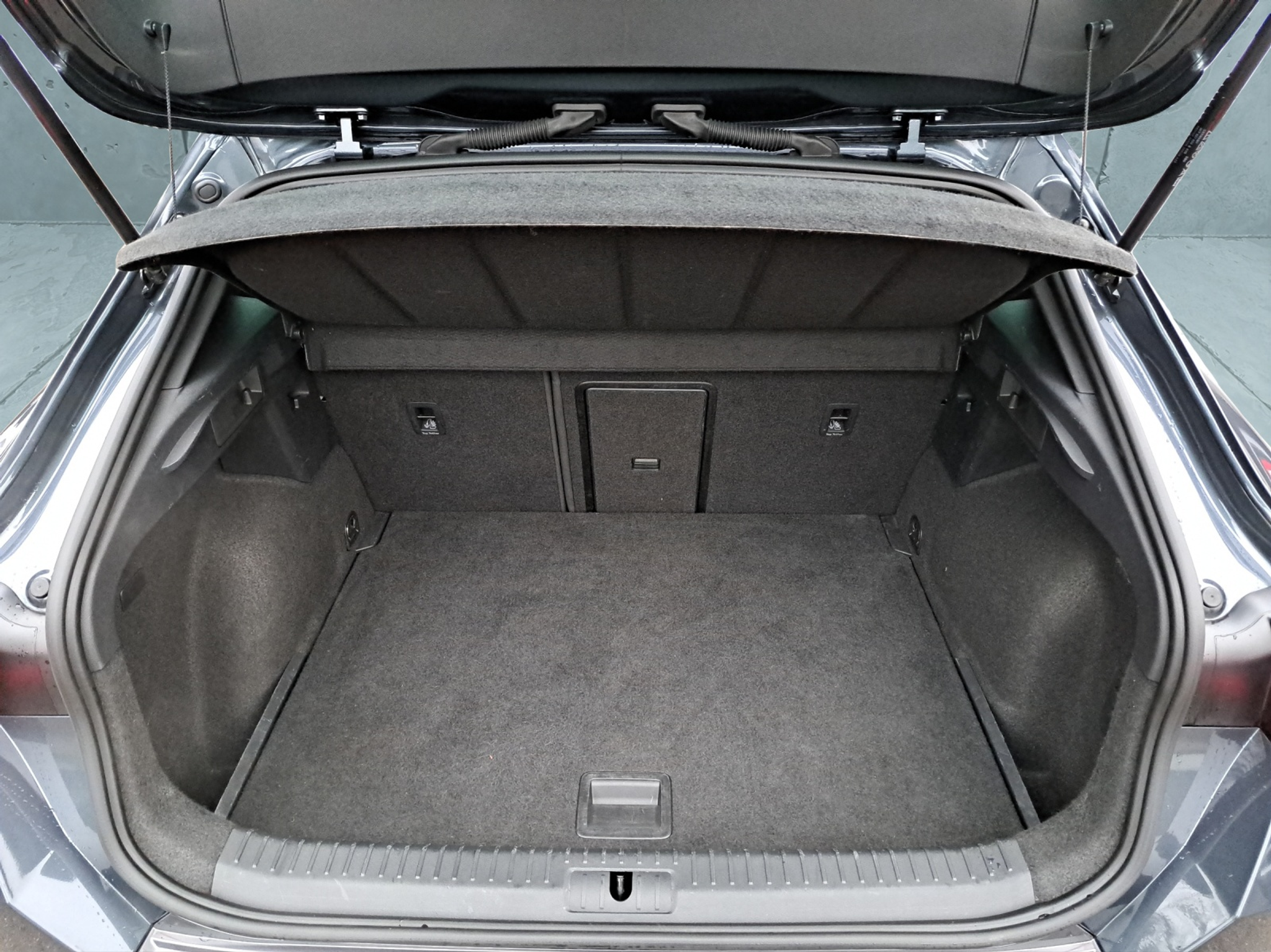 listing desktop thumbnail image 16