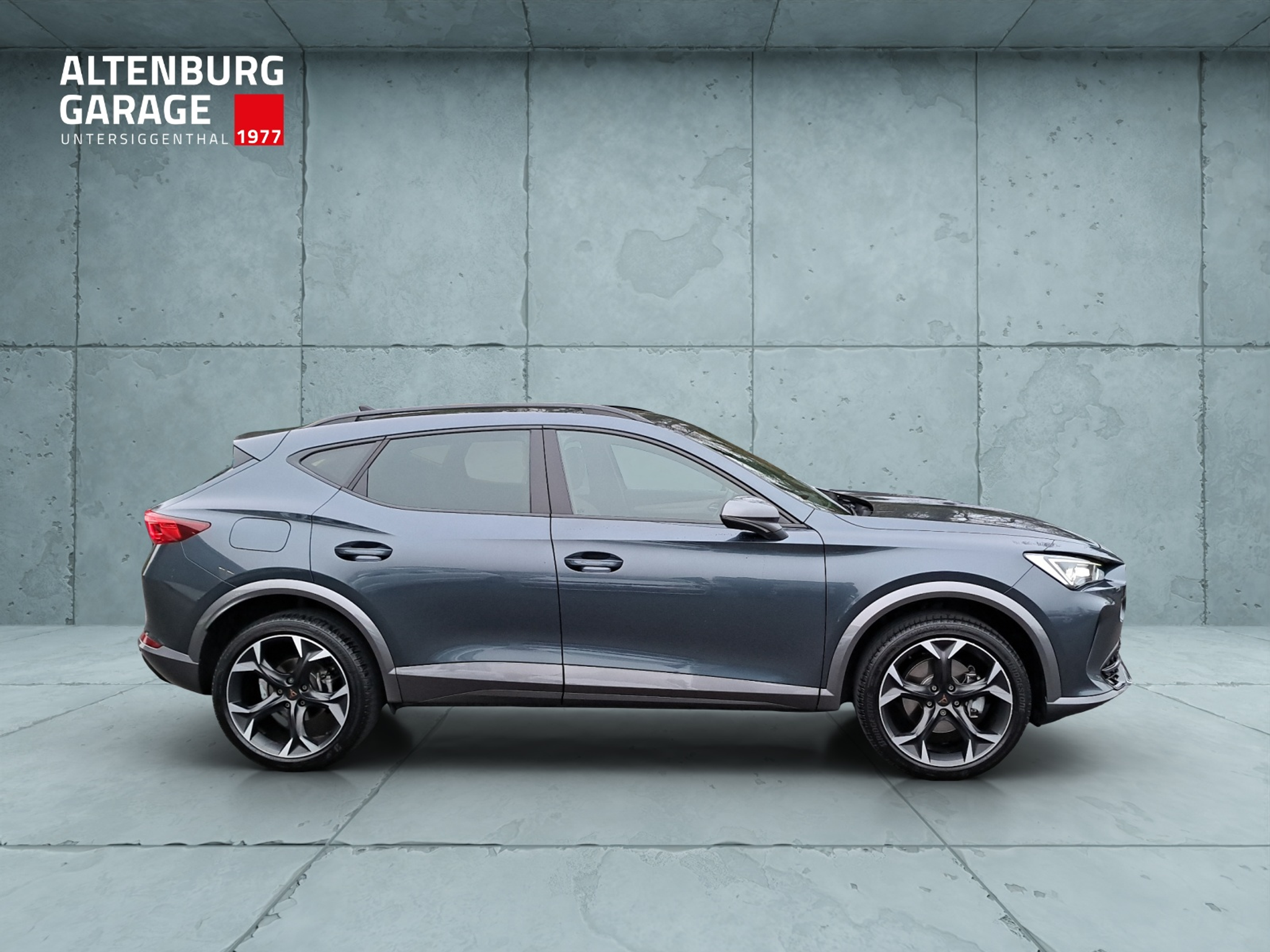 listing desktop thumbnail image 5