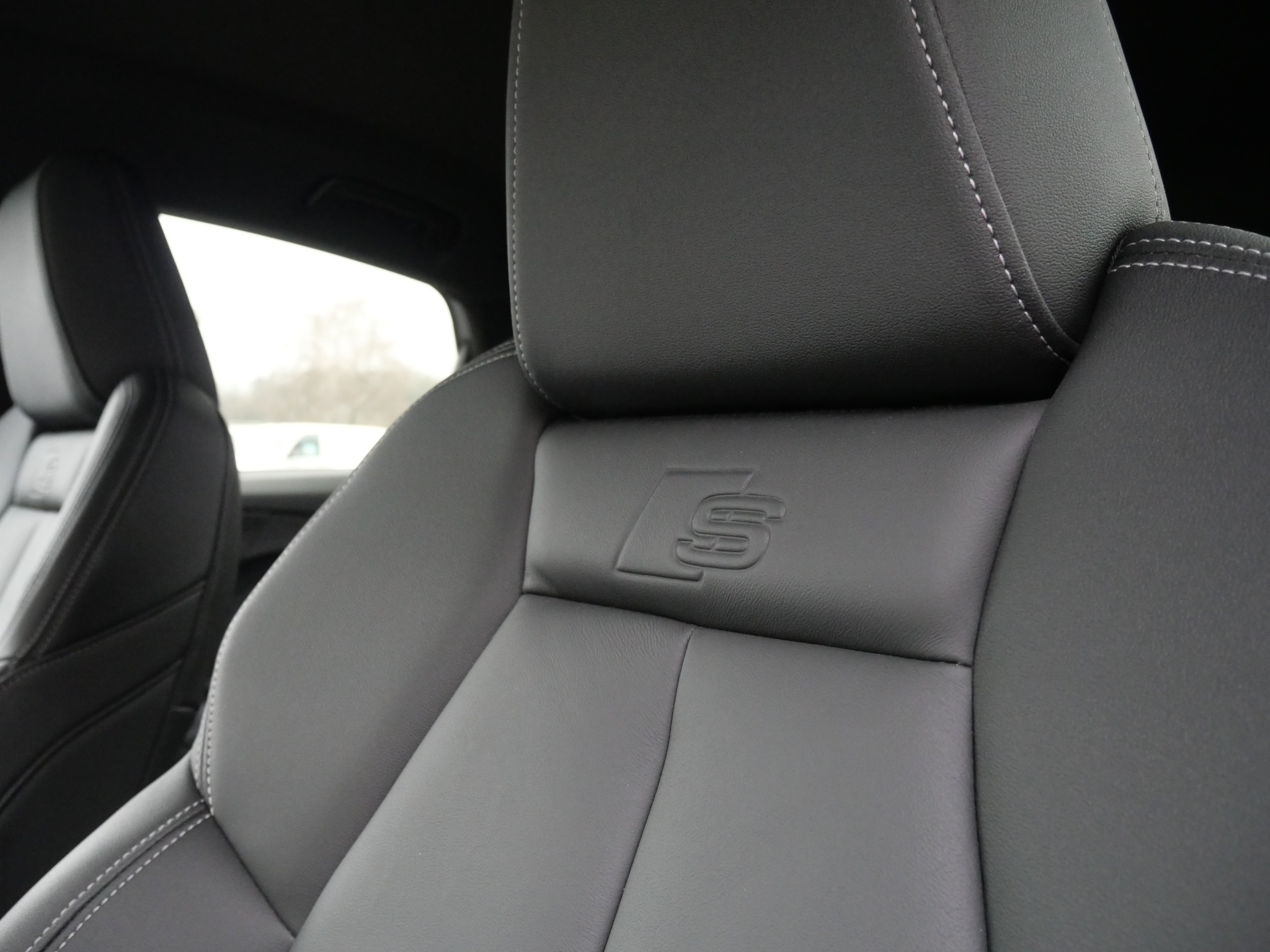 listing desktop thumbnail image 14