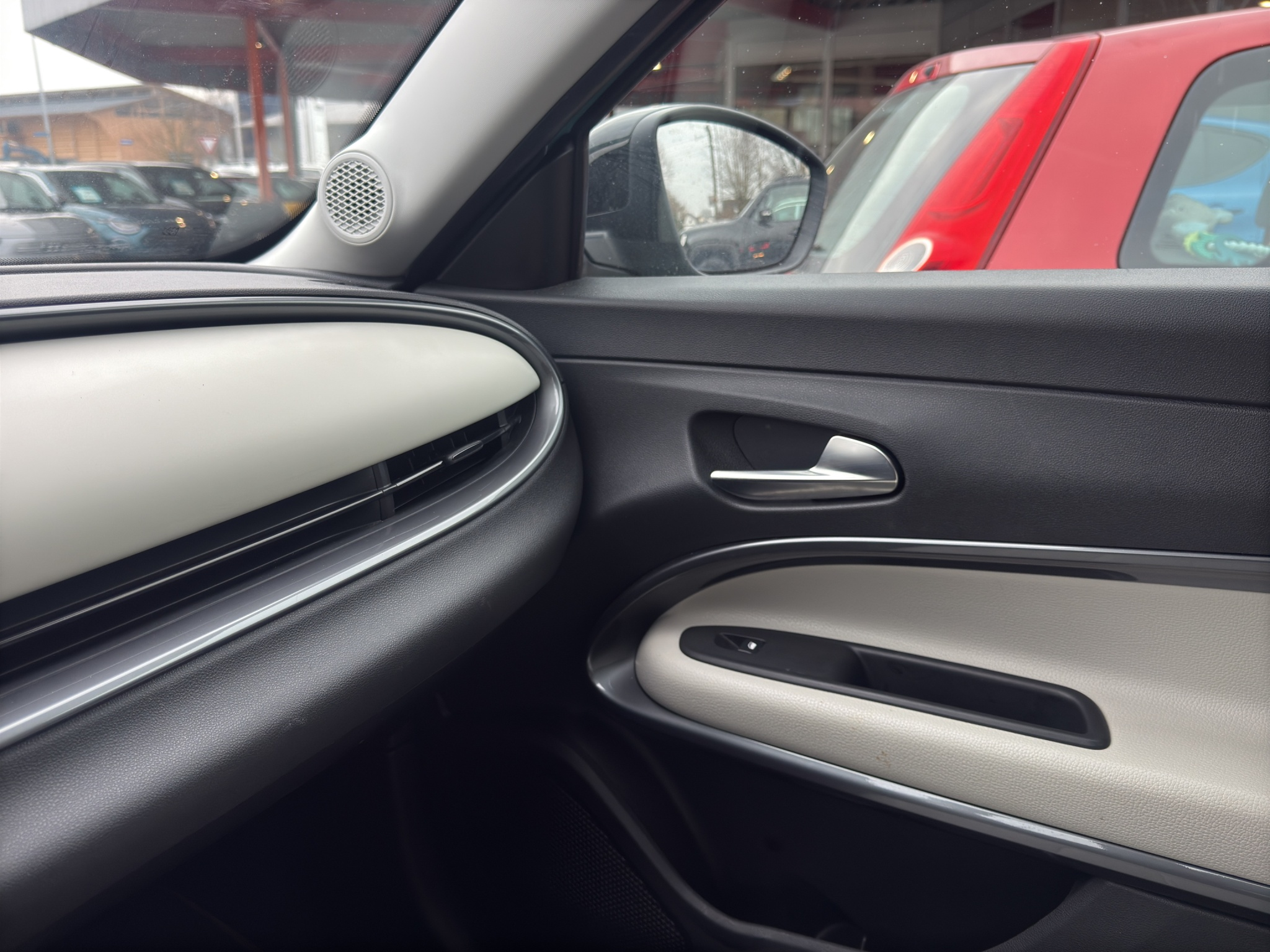 listing desktop thumbnail image 26