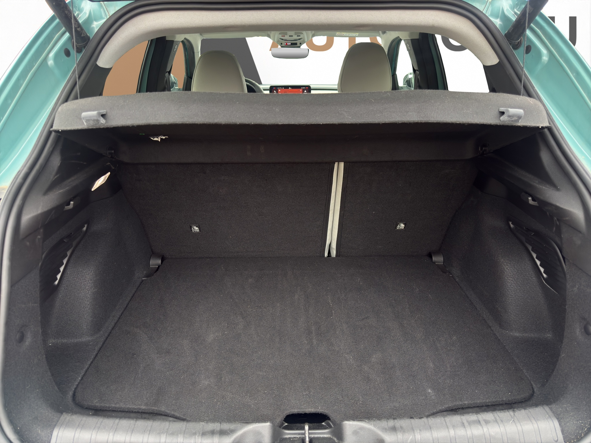 listing desktop thumbnail image 17