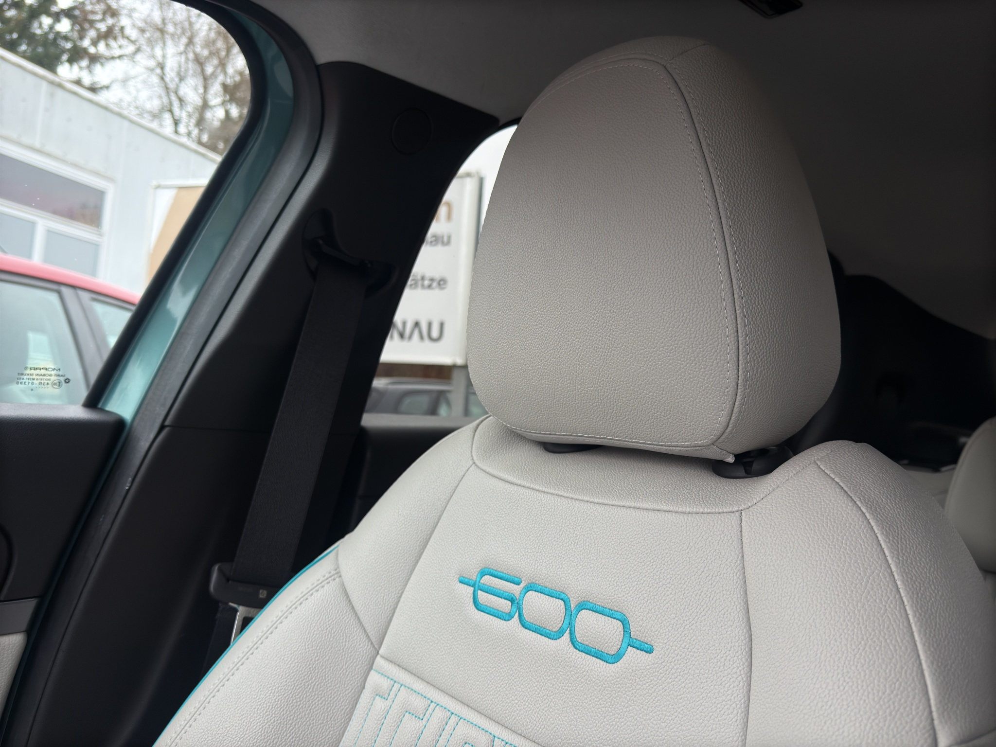 listing desktop thumbnail image 27