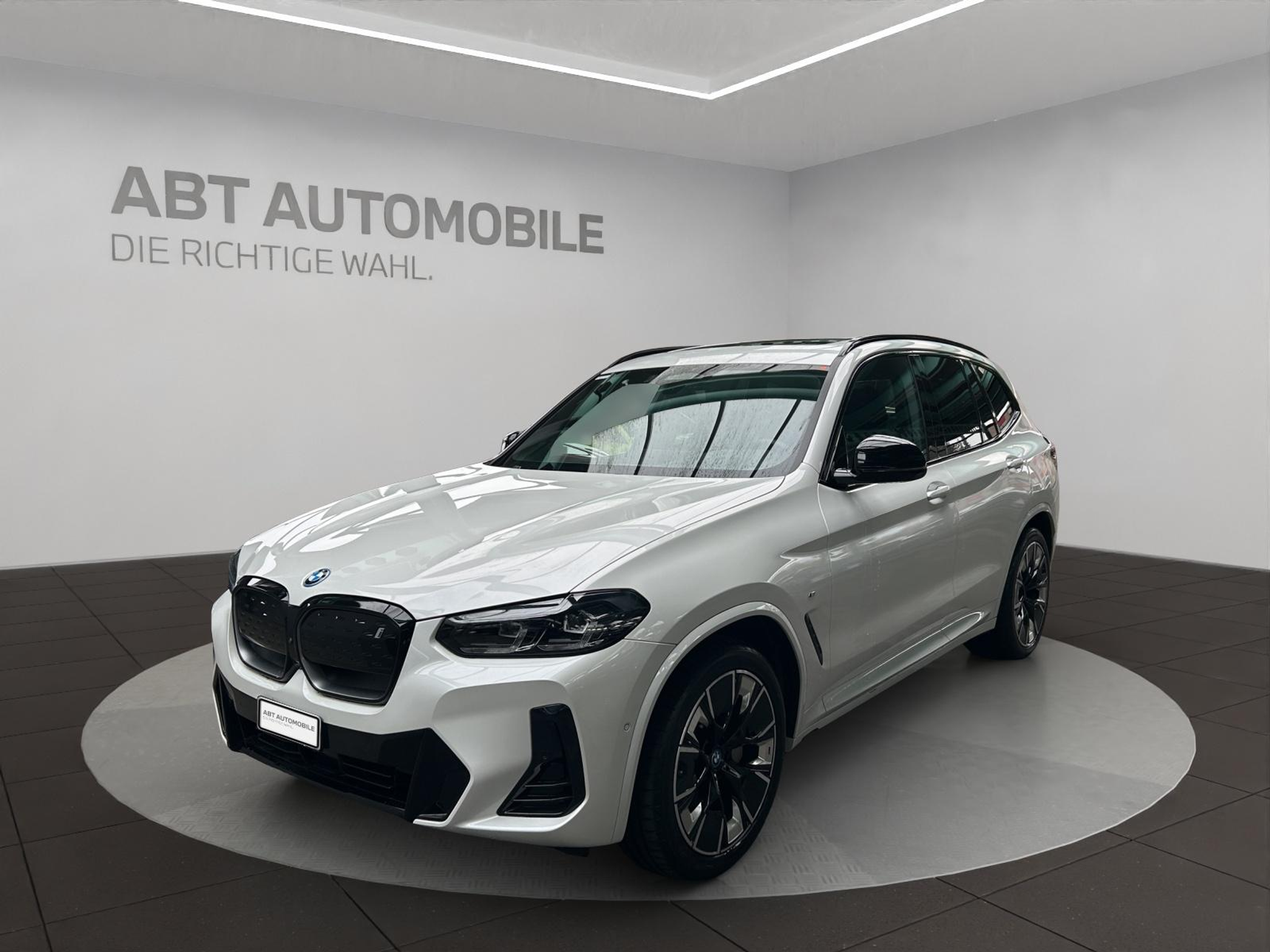 BMW iX3
