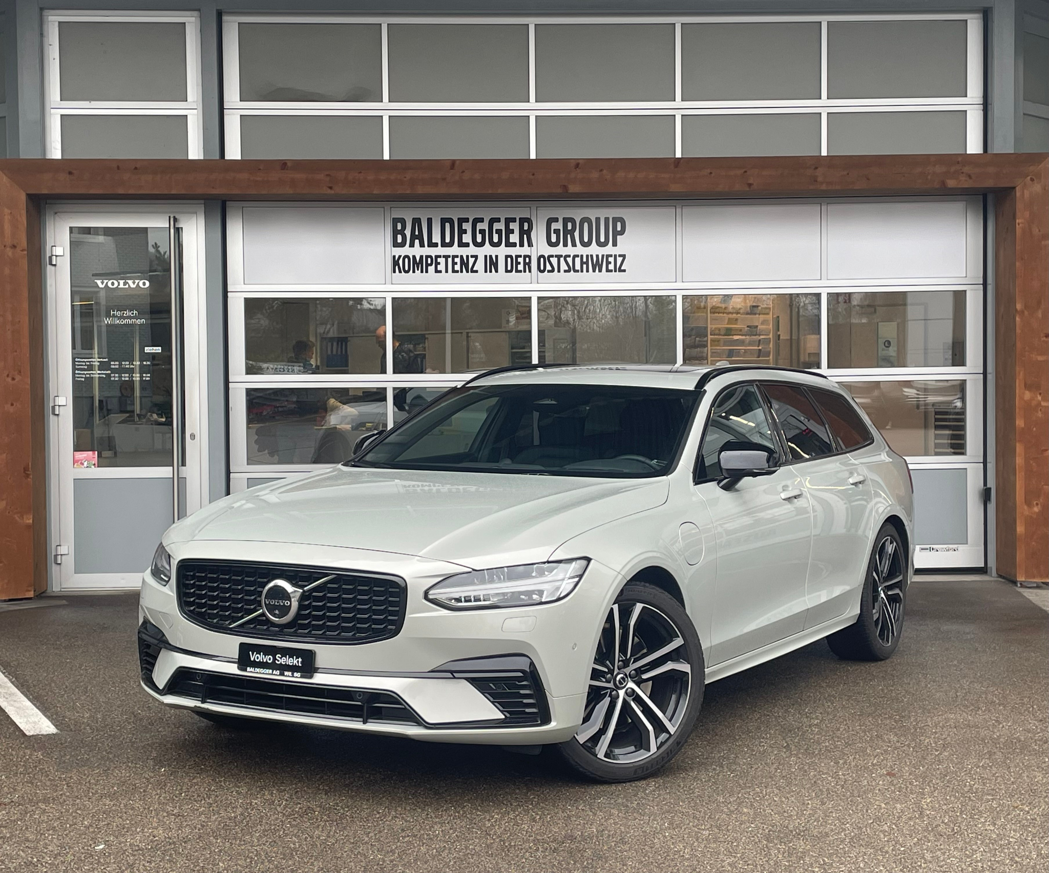 Volvo V90